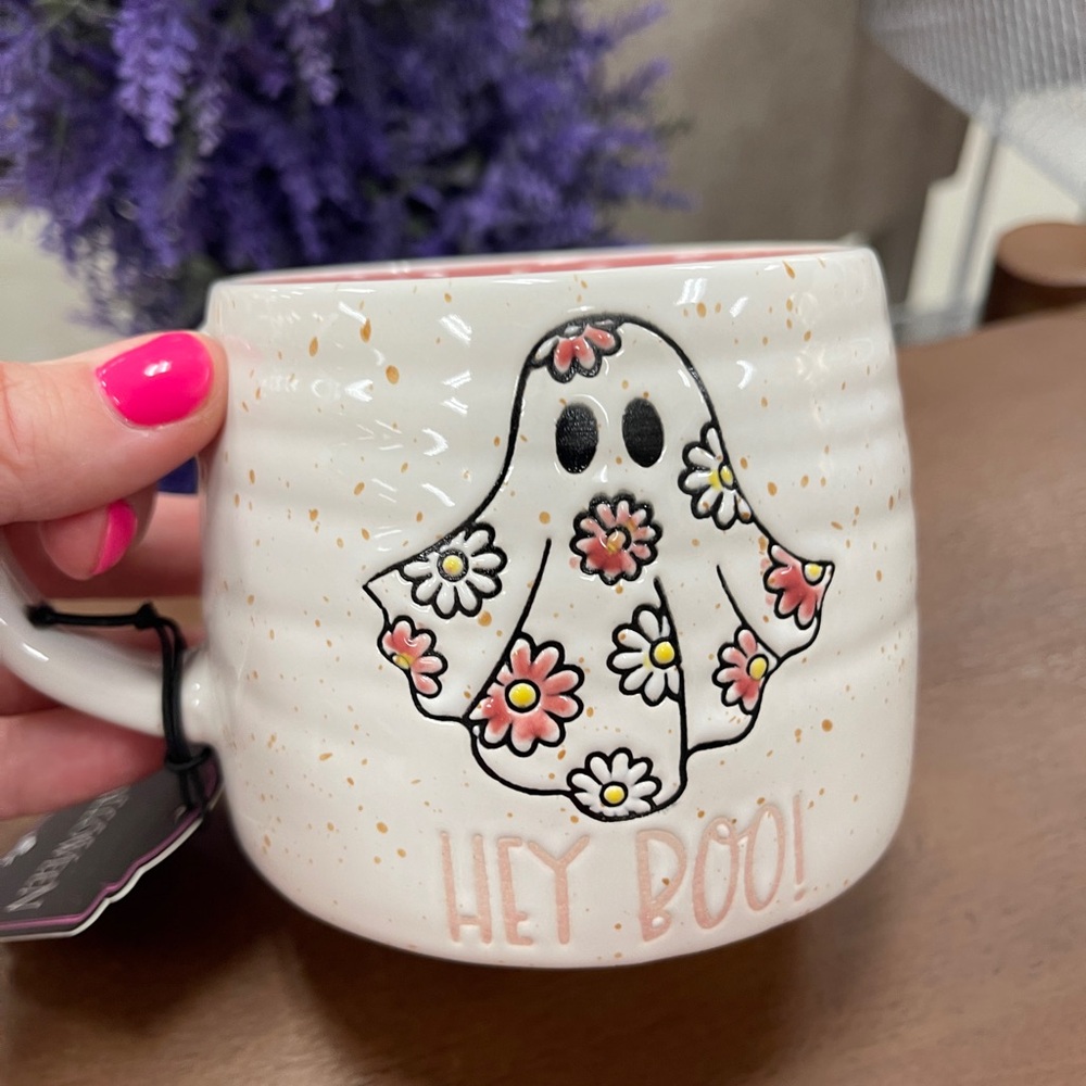 Pink Halloween Ghost & Daisy Flower Pattern Hey Boo! Ceramic Coffee mug NWT 🩷👻 - Picture 3 of 5